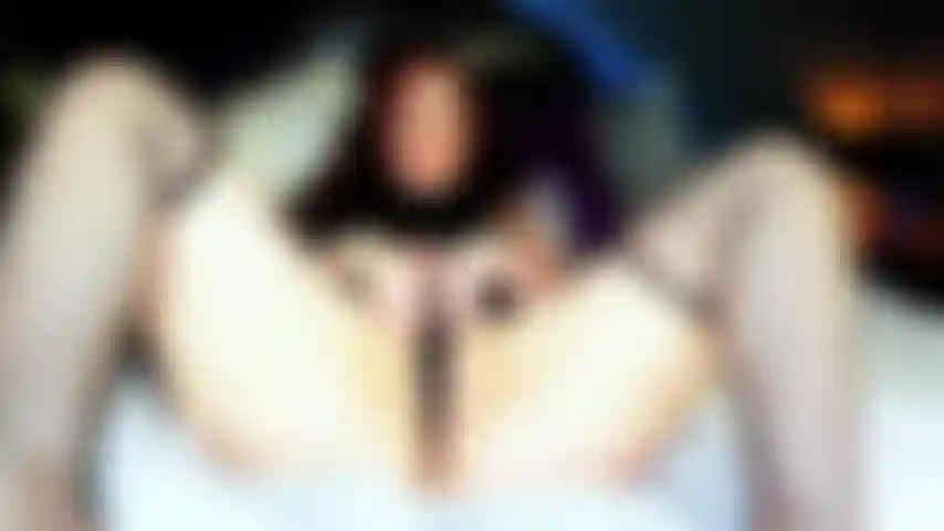 Morgan the squirting QUEEN! Pussy fucking and squirting. BIG SQUIRTING!!