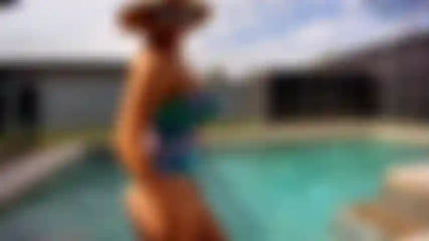 Pool Fuck . Swimming teasing your cock. Torso boy toy will feel my upper and lower lips around it.