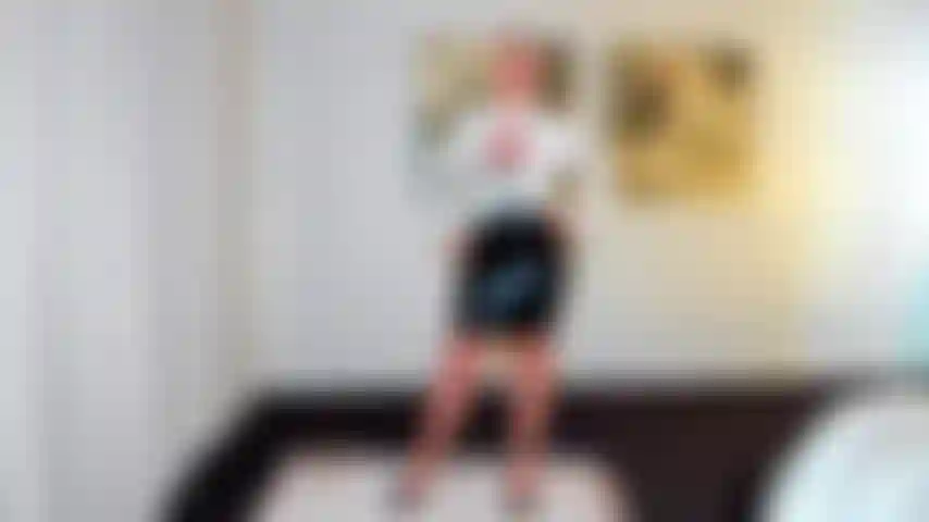 Teacher's JOI to improve your focus at class I know how distracting I can be wearing my latex skirt. I really want you to succeed. Let's remove your sexual tension and improve your focus.