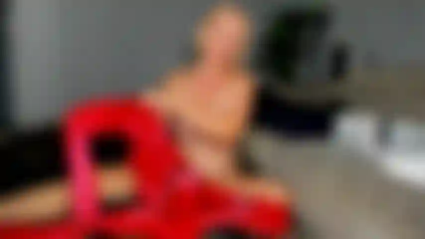 Latex Cat Suit Fitting. Watch me get into it and give you a nice BBC strapon. ( Recordered Live Show)