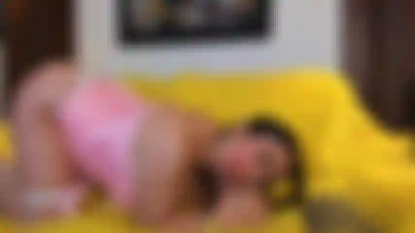 On all fours, losing control pure wild desire