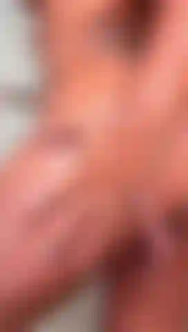 If you look at me a lot ... you're going to miss