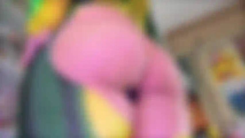 Rogue TWERK+SPANK ASS!!!