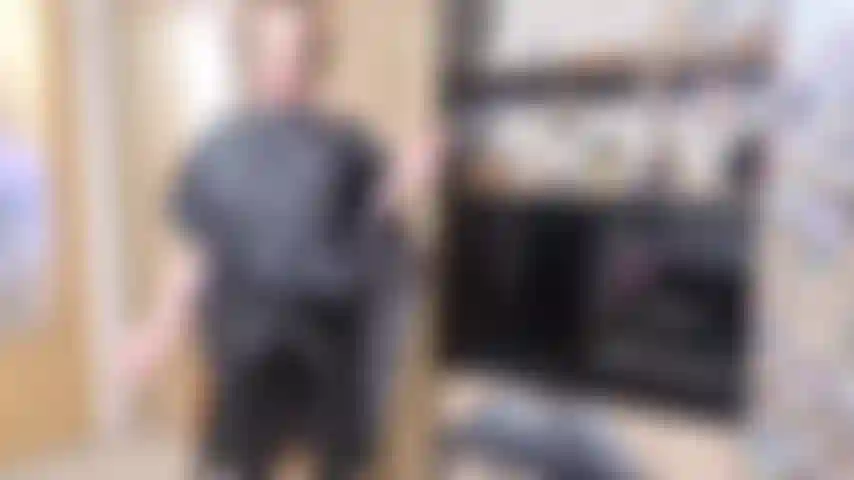 female domination, smoking, latex, hairdresser cape