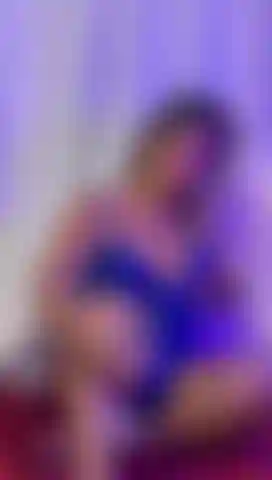 Hey, sweetheart... I didn't come here to waste time, I came here to make you feel something.