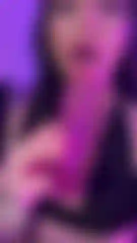 Fuck my throat & pussy upclose play.