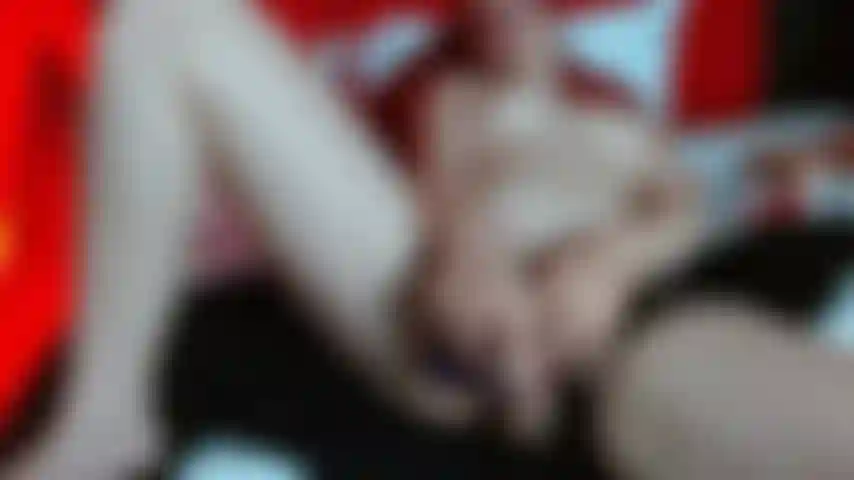 Fuck my pussy with a clamps flower.