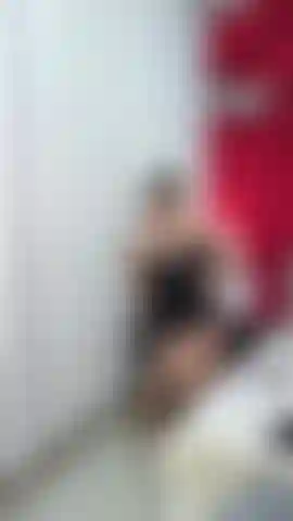 With heels, fine lingerie, and a dangerous stare... Today i'm your weakness. Don't expect vulgar moves: i'm in charge here, with class, rhythm, and lots and lots of malice.