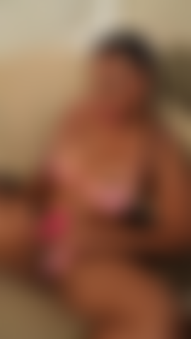 I want to feel your vibrations and make you moan really hard!