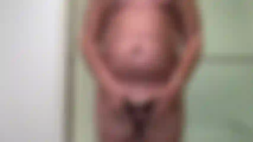 Out of the Shower... cum see Liv all nice and squeaky clean!