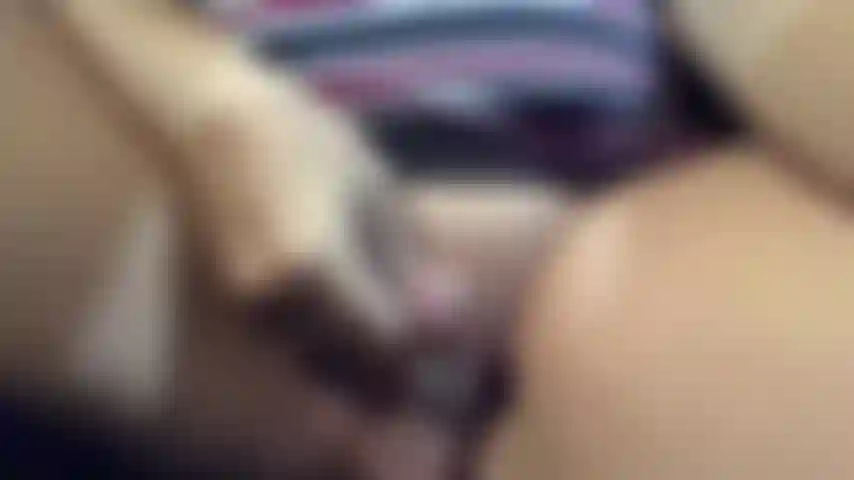 Cum see Liv stroking!