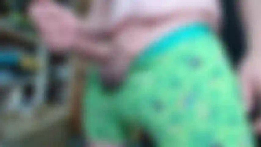 lucky_underware_jerk_and_cum