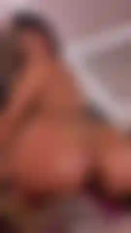 ANAL beads in a sezy ass! ?