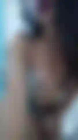 Perfect cameltoe and ass in blue thongs