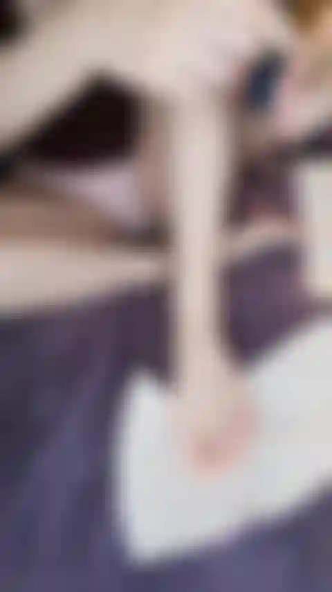 Painting my toenails blue