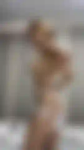 A sexy girl playing with her ass.