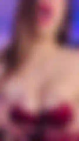 The best blowjob while I suck your balls 🔥