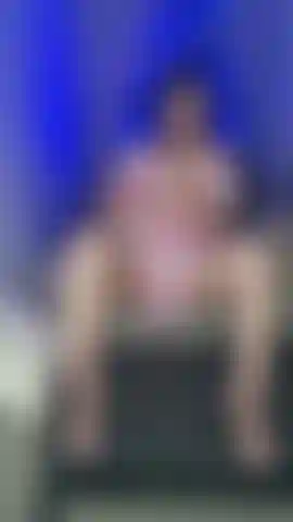 Masturbating in high heels before Christmas family dinner