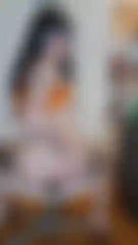 Bouncing & cumming on a 9" dildo pt2