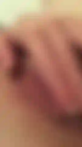 Come and rub my pussy with me