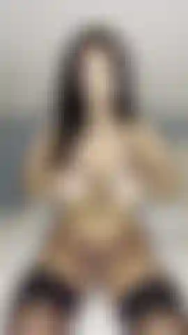 Strip and pussy play