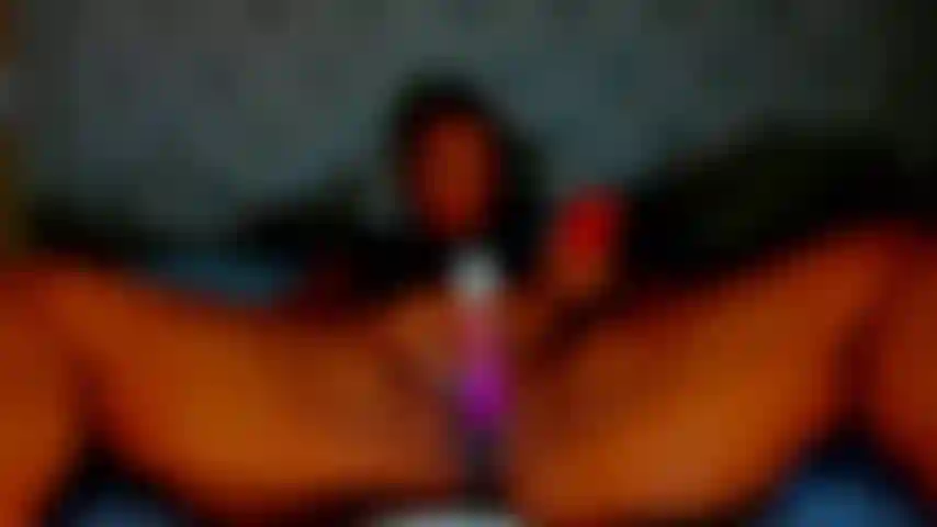 Watching men jerk off on my phone and huge squirting