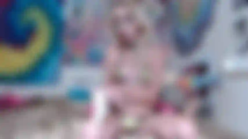 Latex Licious! Fulfilling Your Glove Fetish