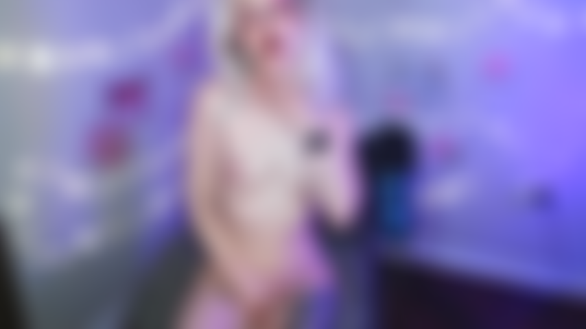 Grabbing my neck gets me off.