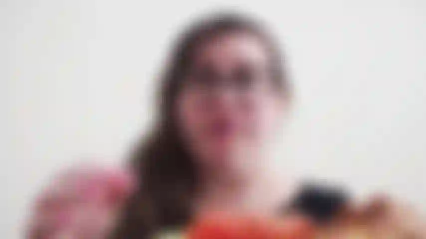 Goddess is eating and let u listen this awesome sound. Mukbang ASMR chicken vegetables and croutons NONNUDE