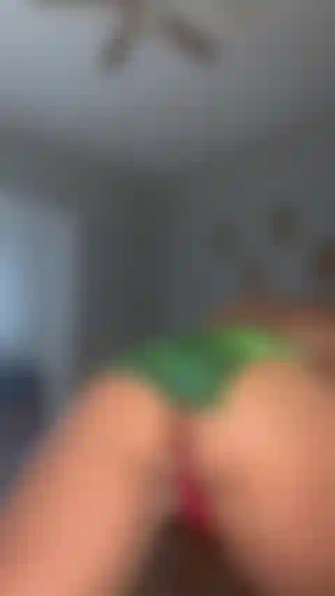 Green_glitter_Booty_bounce