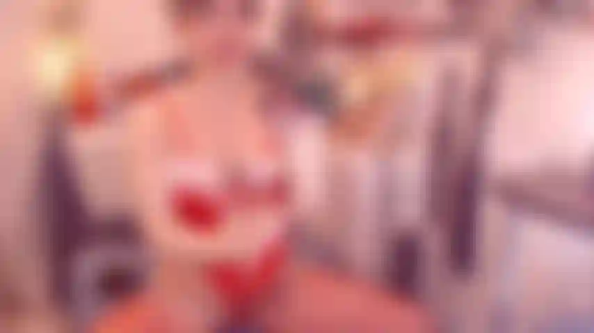 champagne bottle,ass,gape,prollapse