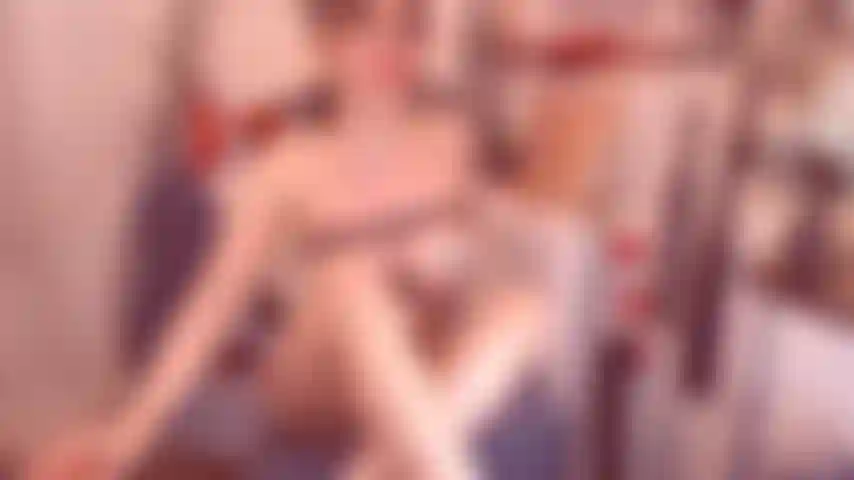 feet,toes,mint_color,oil