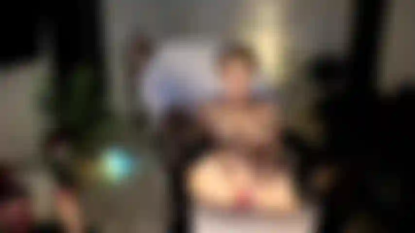 New pvt show XO XO
Very wet pussy play