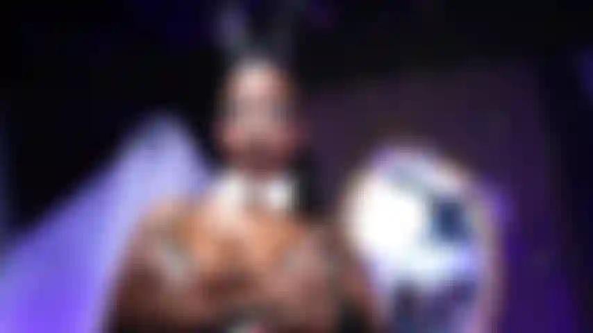 Trick or Tease Oil boobs?