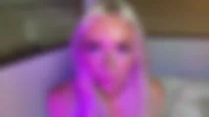 POV Girlfriend Gives Sloppy BJ