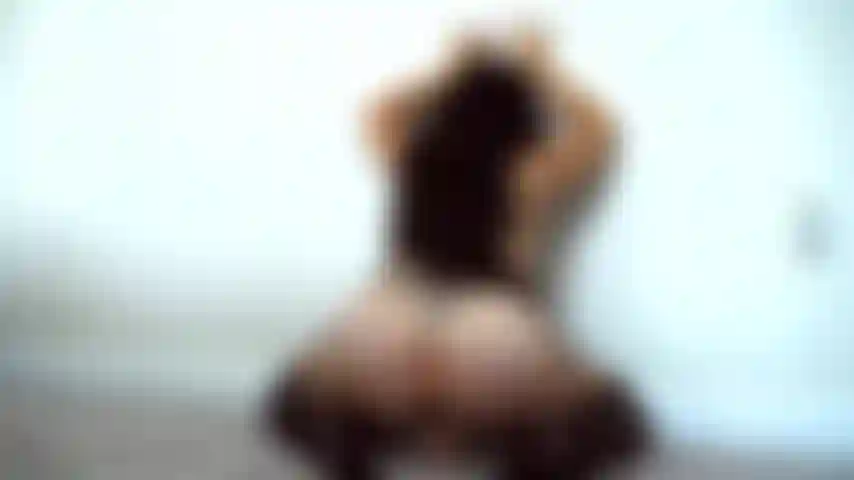 This is me naturally cumming the way I normally would after an exhausting day on cam. No fancy lights or fake moans... just me pleasing myself the way I love