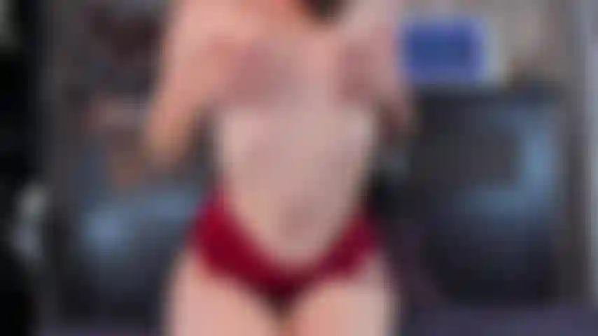 Robin - So much fun to play with my ass with my pussy full with a buzzing tip vibe... vibing at just the right times! Fun to give y'all some control!