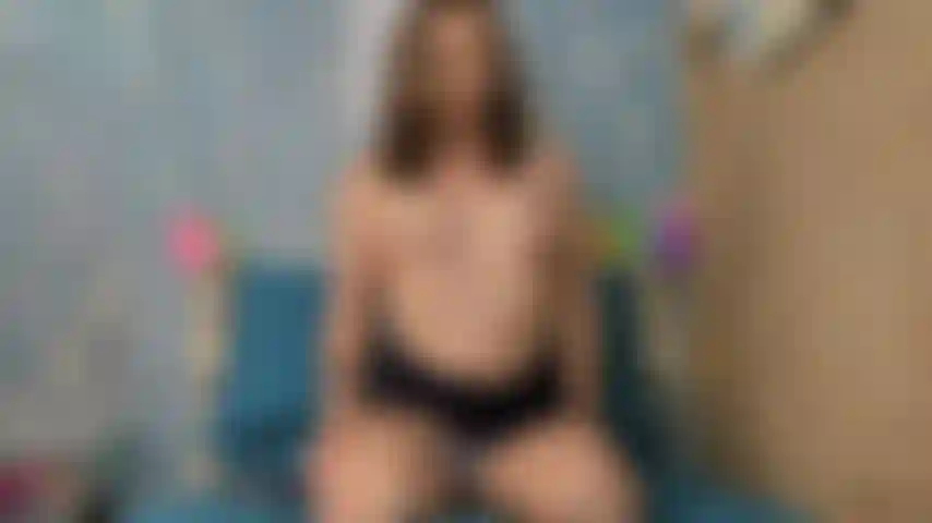 Robin Double Vibes and anal with happy stick