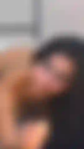 Look at me, touch me, feel...