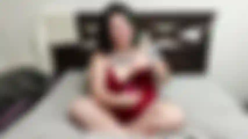 Trying to decide which buttplug is my favorite. Get a close up look of my selection process. Plugging, gaping, winking, pushing them out, and cleaning them off in my mouth.