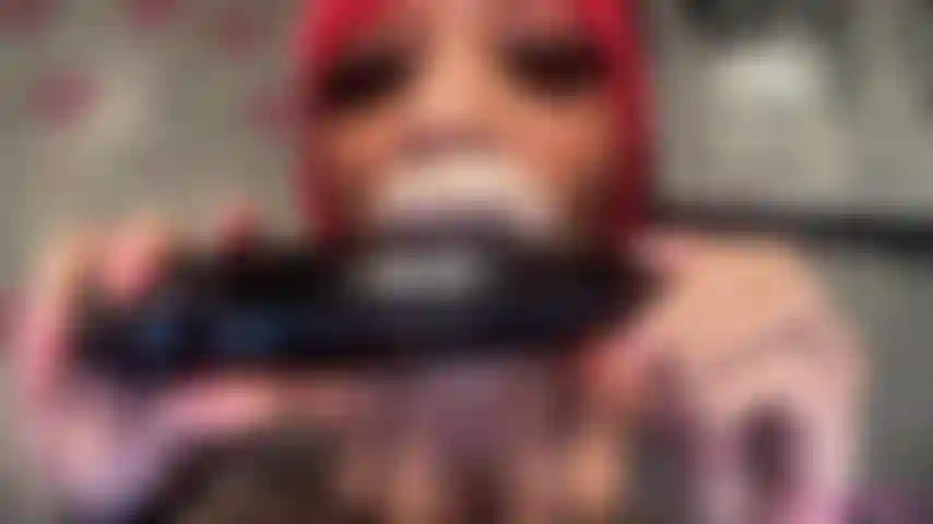 Slut Pale Lips+Xaga Dildo