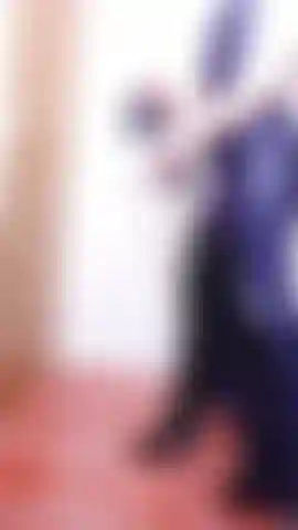 Ava latex gown fetish, show off my new latex gown, black latex stockings, stilettos, pulling on long black latex gloves.  Featuring latex foot worship, close up of latex clad feet.  Latex glove close-ups, hear my dress, gloves, latex sounds (ASMR).