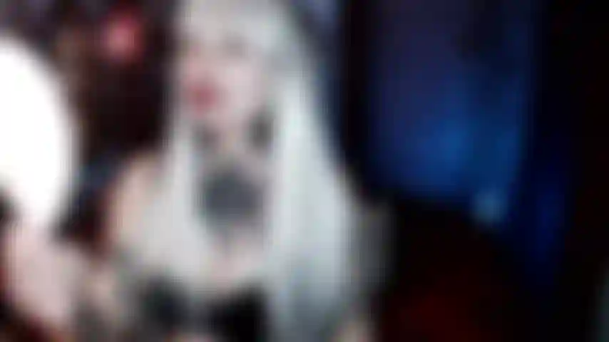 TURNING U (MY FRIEND) INTO A SISSY!