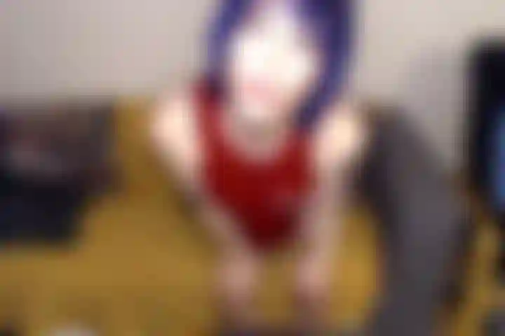 Cumming on the Couch