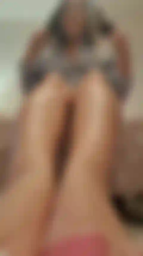 Wanna see my sexy feet?my new hot pedicure?I know u do