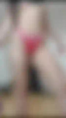 Slow mo bouncing my ass on the yoga ball;)