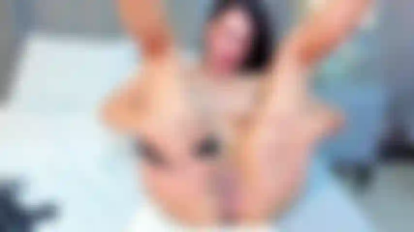 fucking my pussy, while I run and get excited for you,desire and more desire!