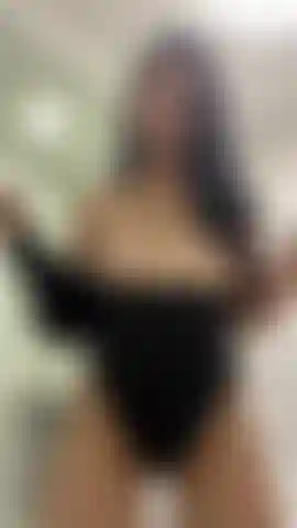 Sensual dance and naughty tits
