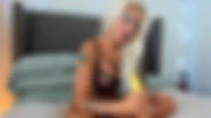 Banana HJ & Pussy Fuck