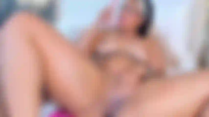 My pussys so juicy and warm its craving your full attention.